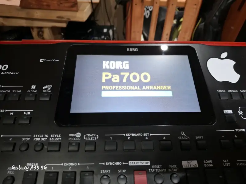 Teclado Korg Pa700 Professional Arranger - 5