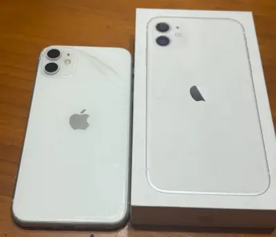 iPhone 11 blanco con caja y detalles - miniatura 2