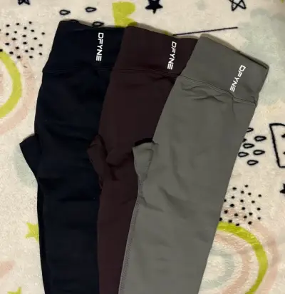 Leggings deportivos DFYNE en varios colores - miniatura 1