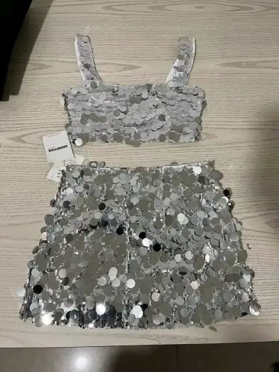 Conjunto de lentejuelas plateadas para fiesta - miniatura 1