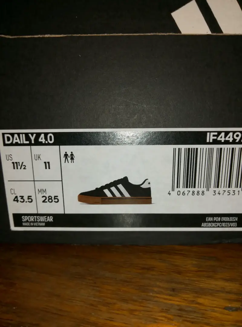 Zapatillas Adidas grises con suela de goma - 4