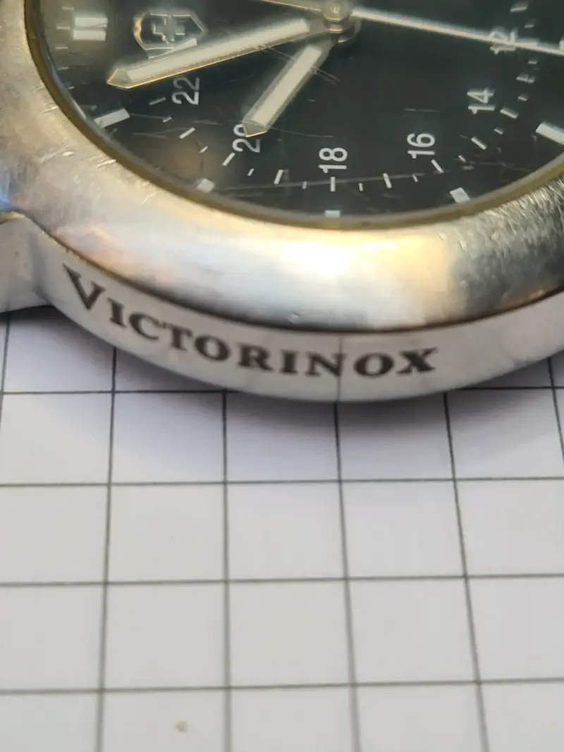 Reloj Victorinox Swiss Army V7-02 GMT - 2