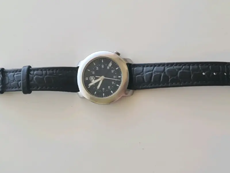 Reloj Victorinox Swiss Army V7-02 GMT - 5