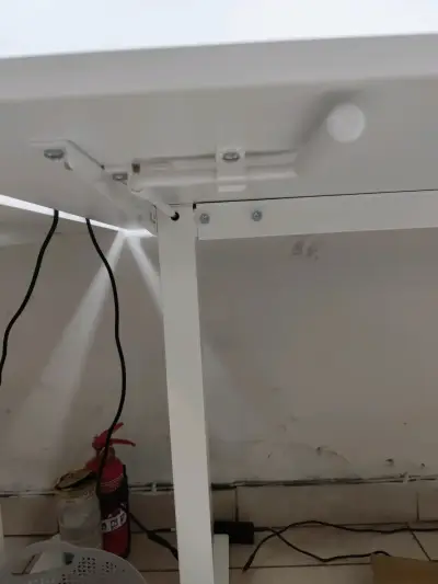 Escritorio Blanco Moderno para Oficina - miniatura 2