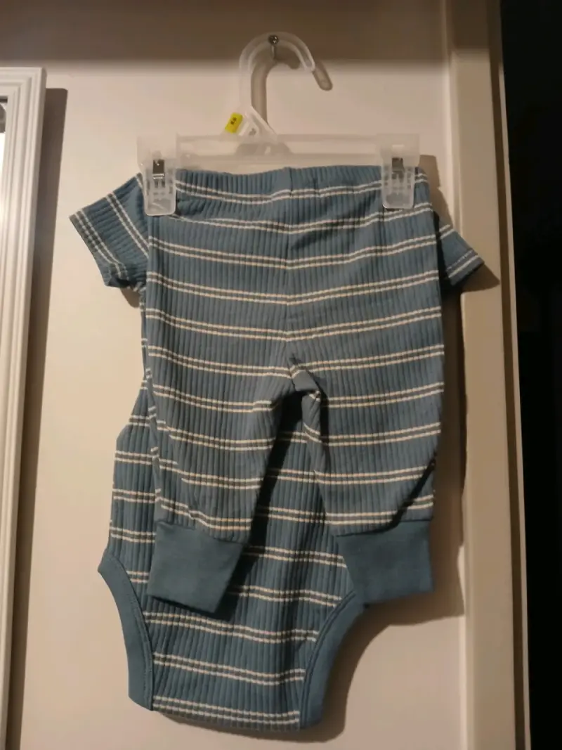 Conjunto de body y pantalón Carter's - 3