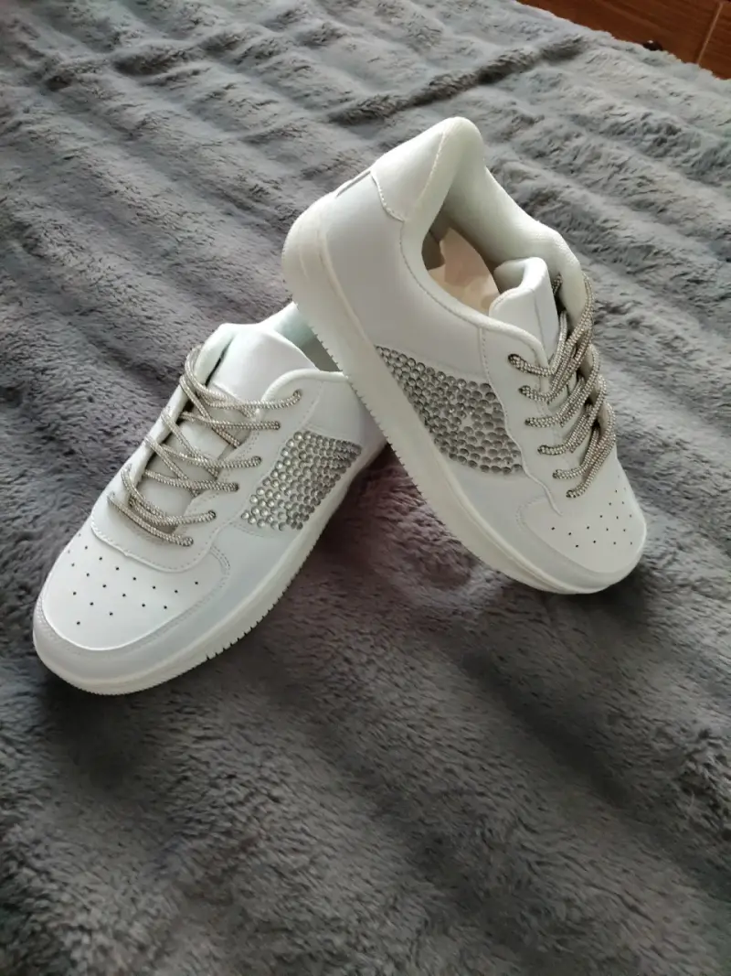 Zapatillas deportivas blancas unisex nuevas - 4