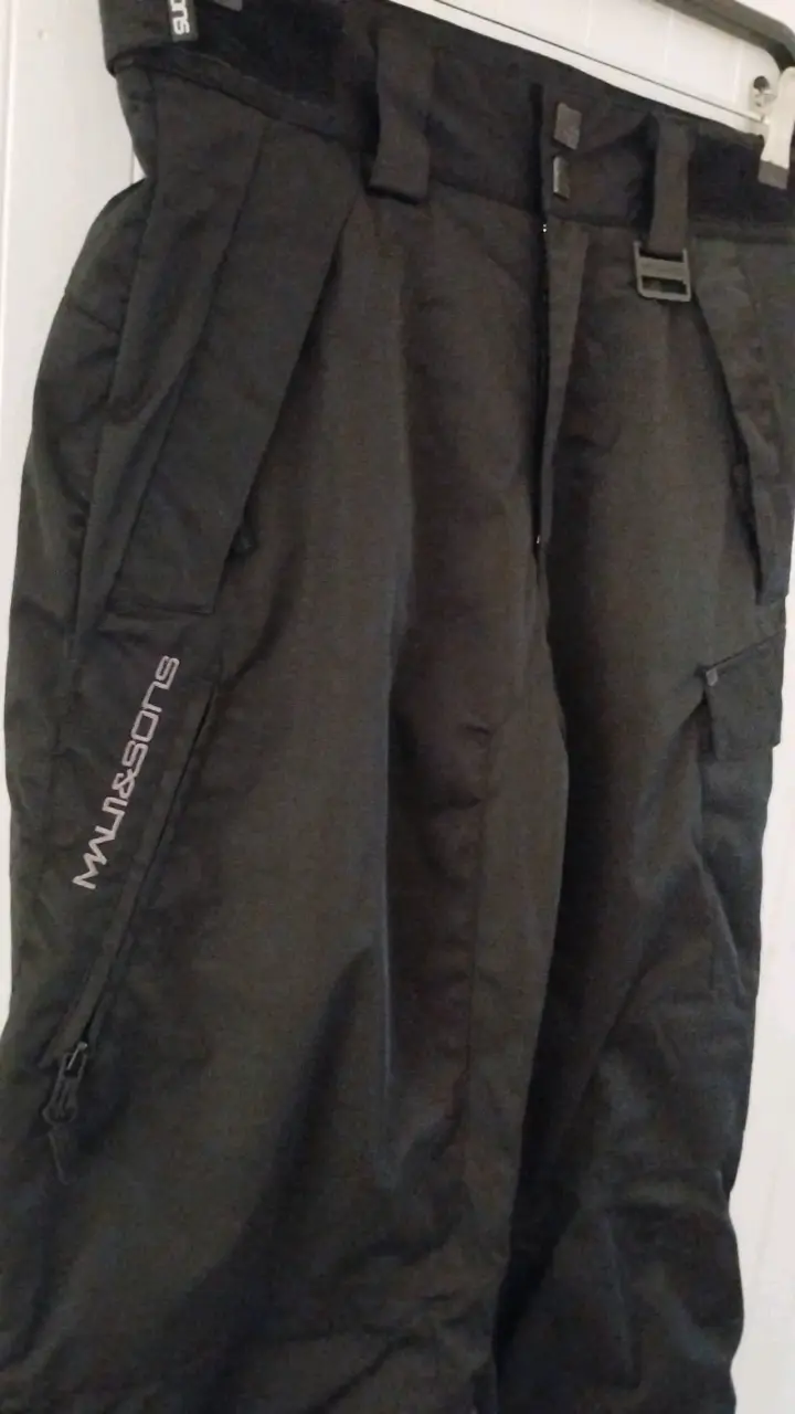 Pantalones negros de outdoor