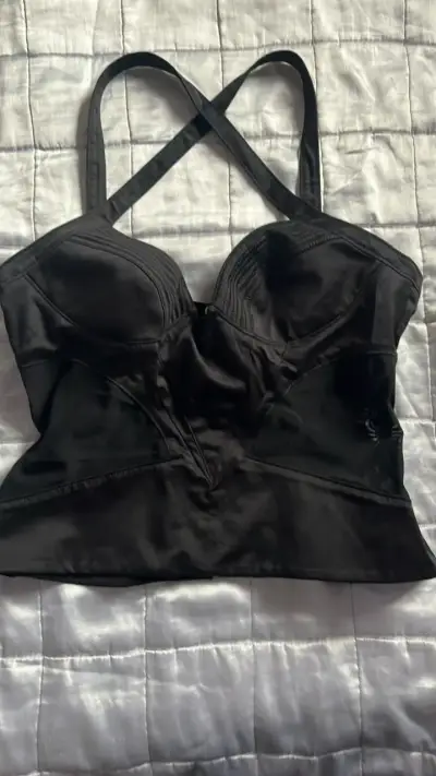 Corset negro con tirantes ajustables - miniatura 1