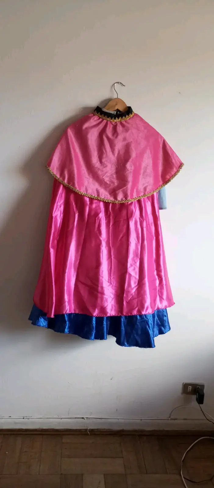 Disfraz de princesa para niña con capa rosa y vestido azul - 2