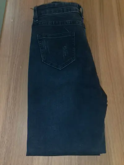 Pantalón negro - miniatura 2