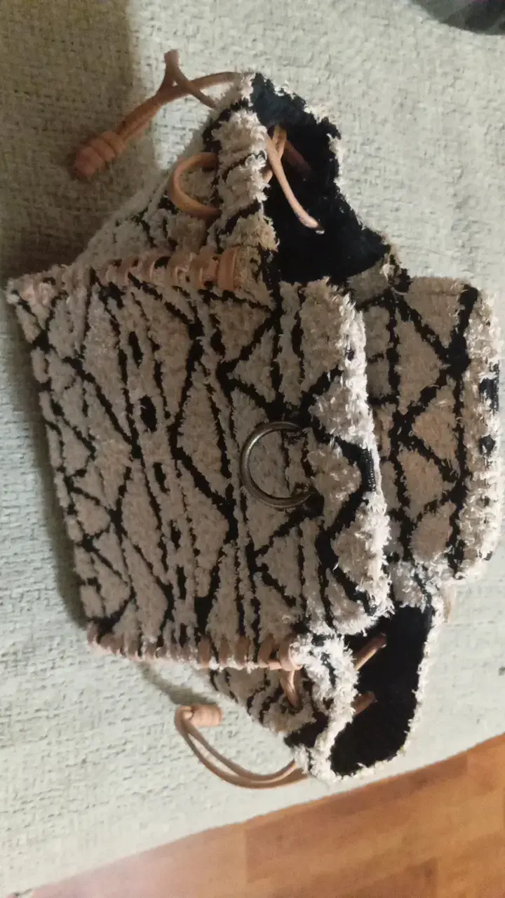 Mochila boho de tela con diseño geométrico - 2