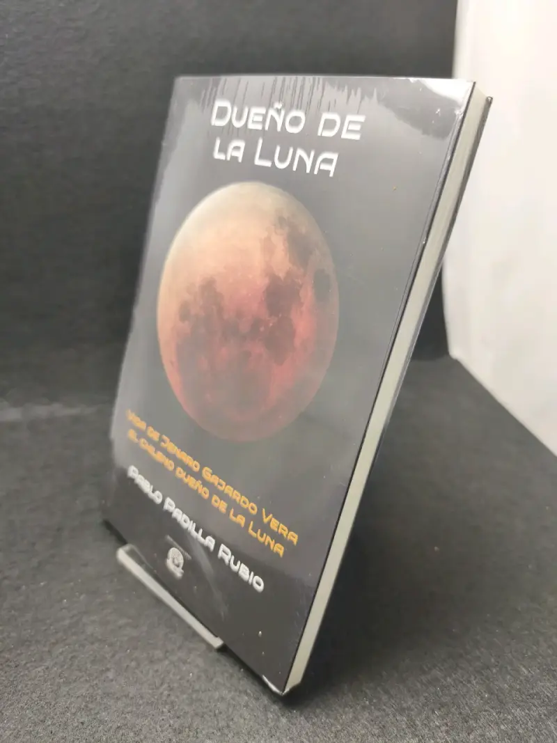 Libro 'Dueño de la Luna' de Pablo Padilla Rubio - 3