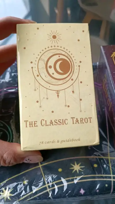 Baraja de Tarot Clásico con Guía - miniatura 1