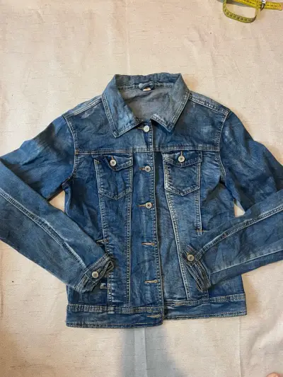 Blusa/chaqueta delgada de mezclilla azul - miniatura 1