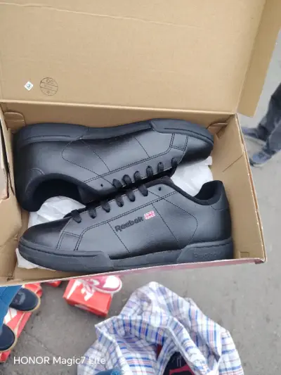 Zapatillas deportivas negras Reebok unisex - miniatura 1