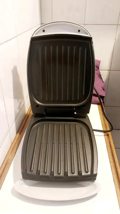 Parrilla eléctrica George Foreman antiadherente - miniatura 5