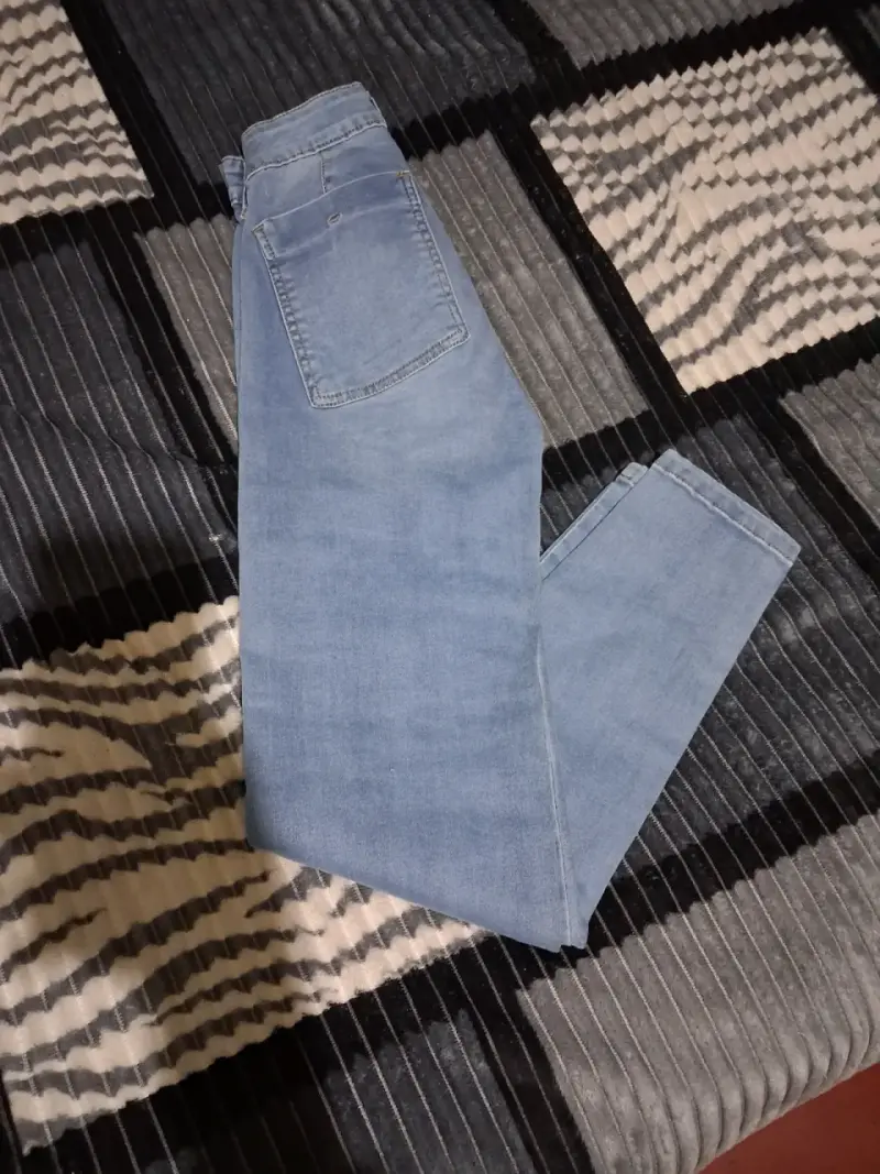 Jeans cargo SNT de mujer - 3