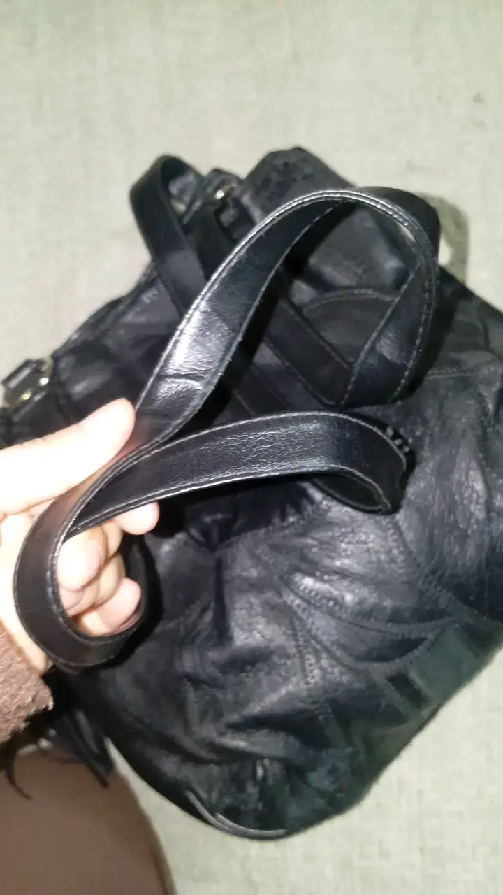 Bolso de cuero negro con asas largas - 3