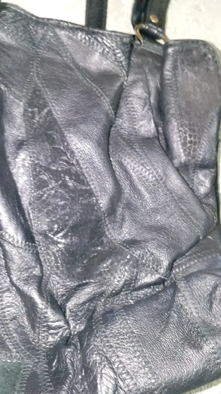 Bolso de cuero negro con asas largas - 6