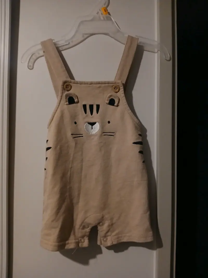 Enterito de bebé beige con diseño de tigre - 2