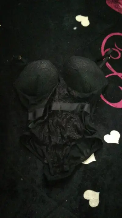Body de encaje negro para mujer - miniatura 2
