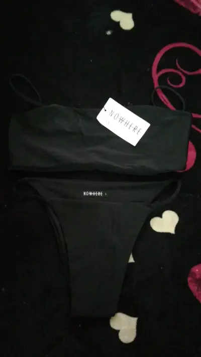 Bikini negro marca Nowhere - miniatura 1