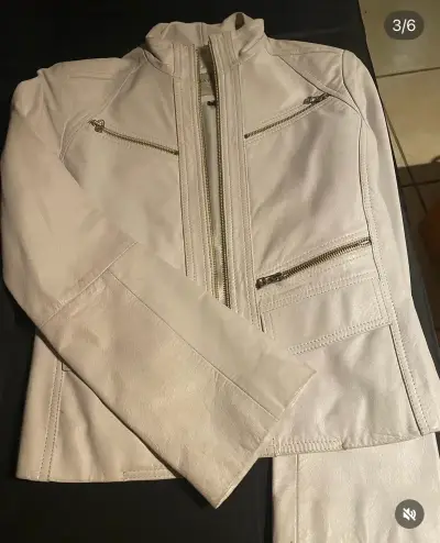 Chaqueta de cuero  beige para mujer - miniatura 2