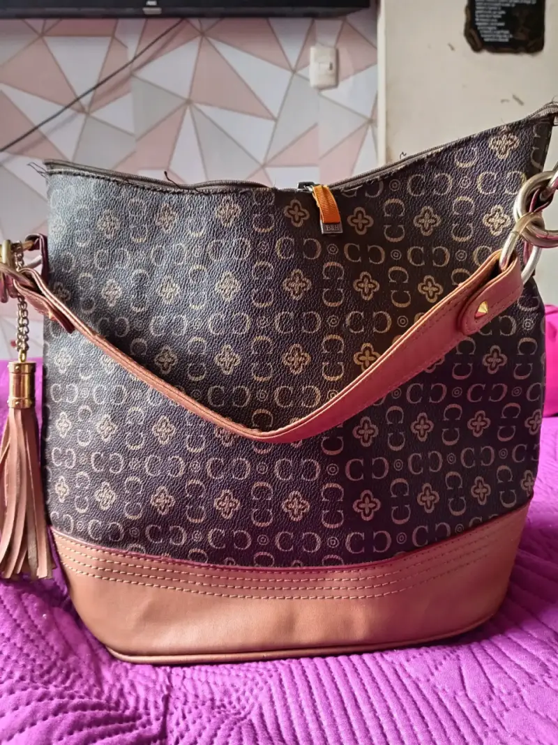 Bolso de hombro estampado con diseño elegante - 2