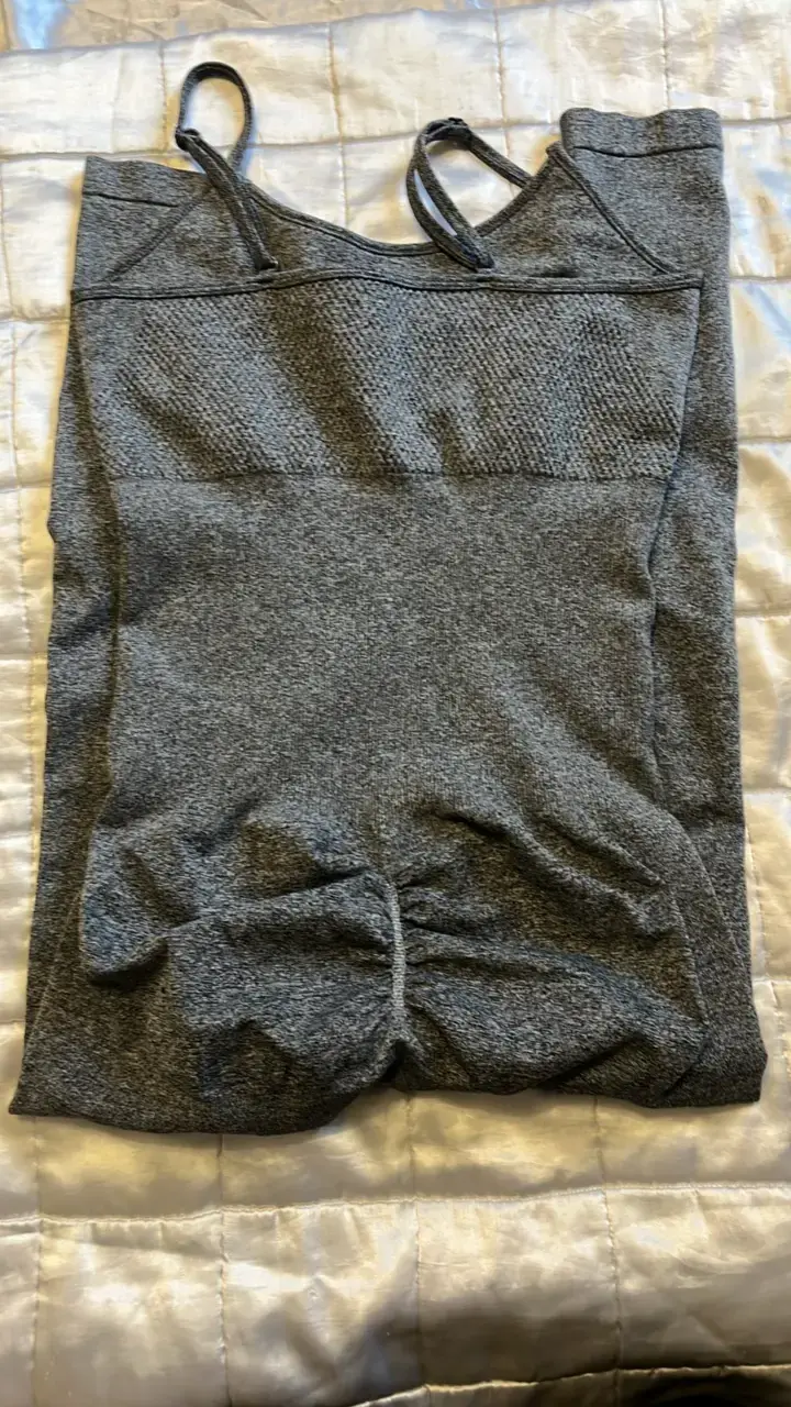 enterizo deportivo gris para mujer - 2