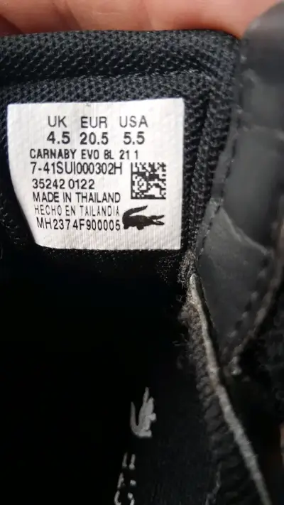 Zapatillas negras para niños con velcro Lacoste - miniatura 3
