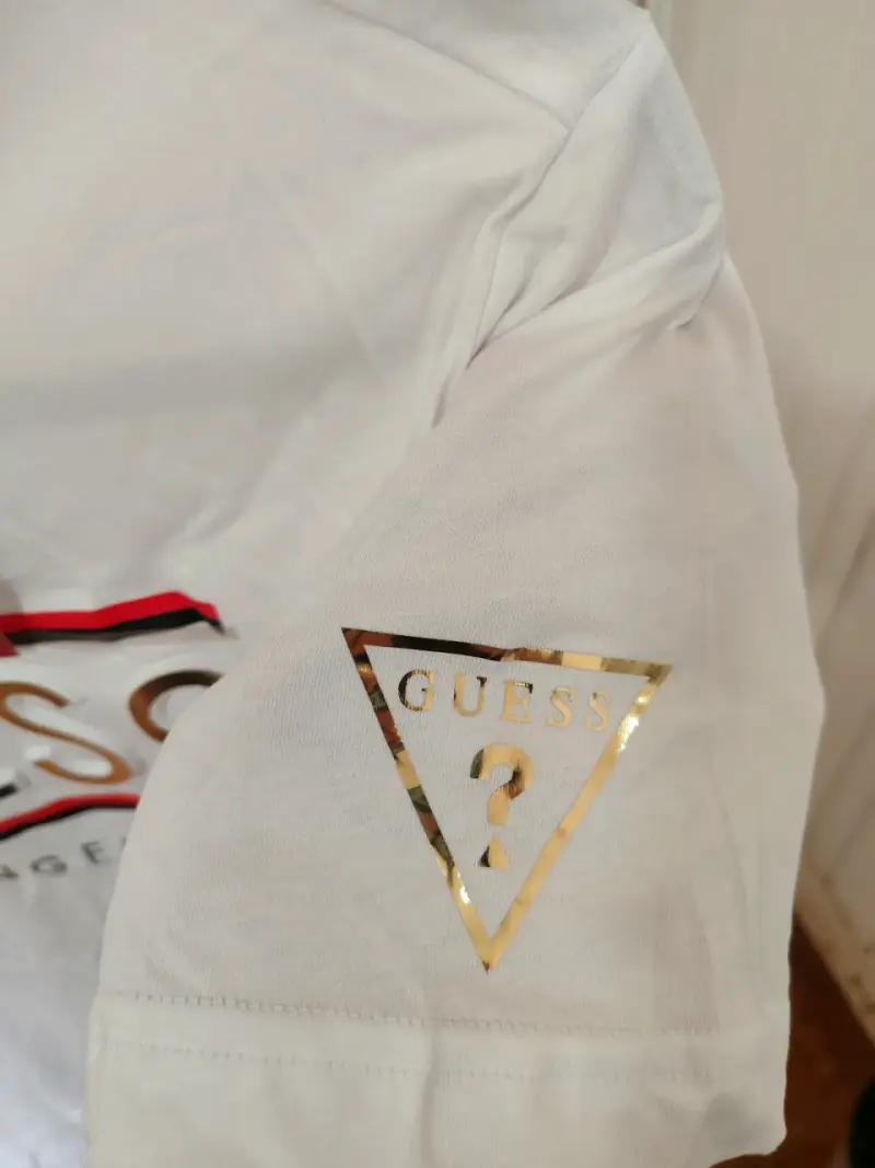 [nueva] Polera blanca Guess - 3
