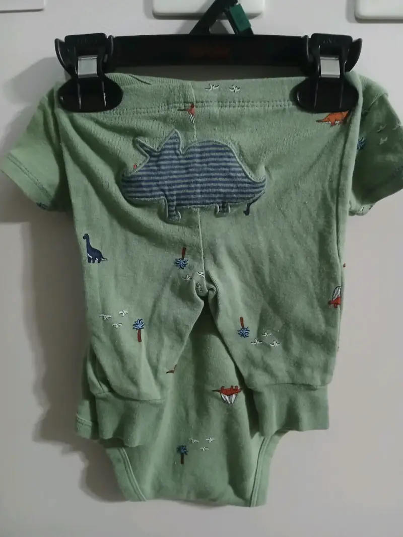 Body de bebé verde con dinosaurios Carter's - 3