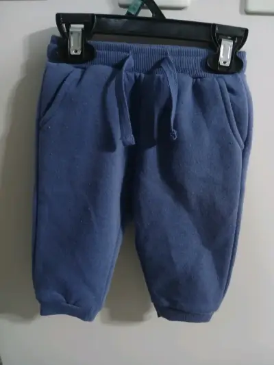 Pantalones de bebé azul marca Redwood 3M - miniatura 2
