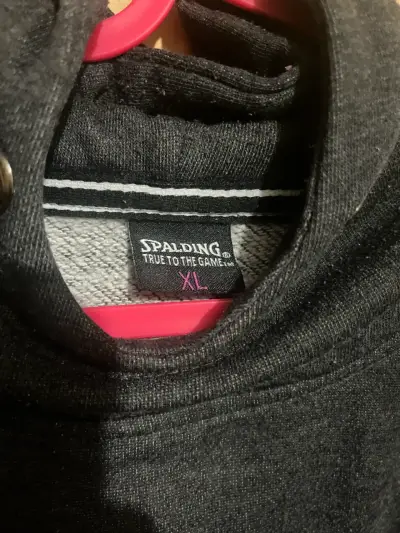 Polerón con capucha Spalding gris oscuro talla XL - miniatura 2