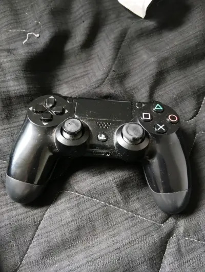 Playstation 4 buen estado - miniatura 1