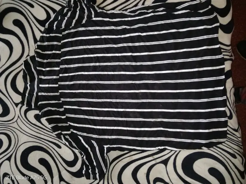 Camisa a rayas blancas y negras H&M - 2