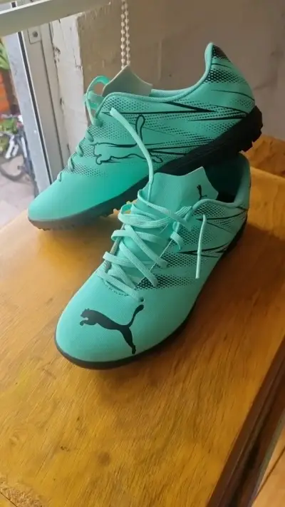 Zapatillas de fútbol Puma turquesa - miniatura 1