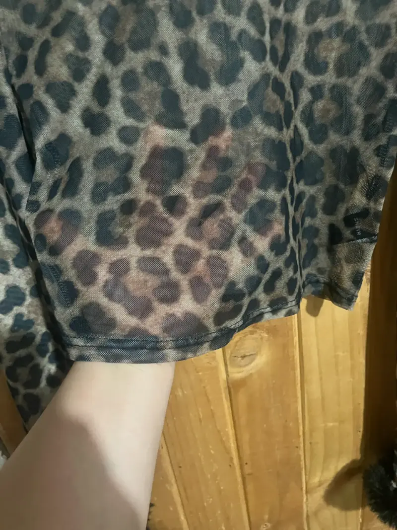 Blusa de malla con animal print - 2