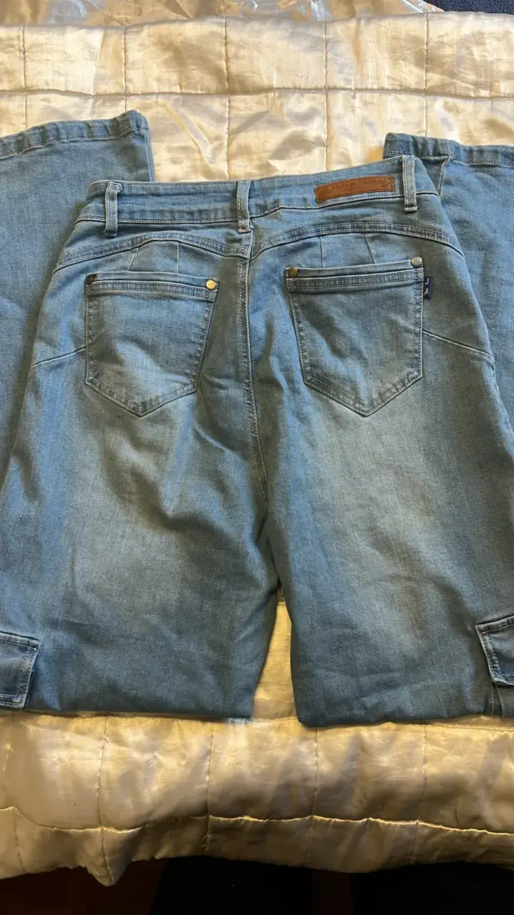 Jeans cargo azul claro para mujer - 2