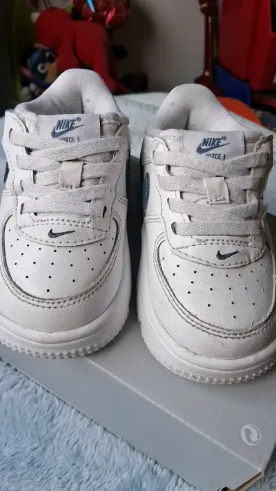 Zapatillas deportivas blancas para niños Nike - miniatura 2