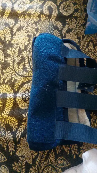 Soporte ortopédico para muñeca azul - miniatura 2