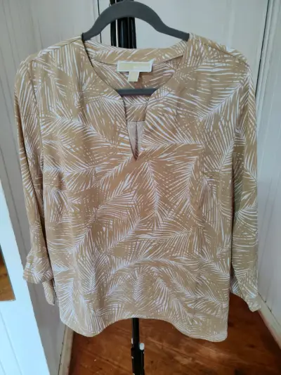 [nueva] Blusa beige Michael Kors talla XL - miniatura 1