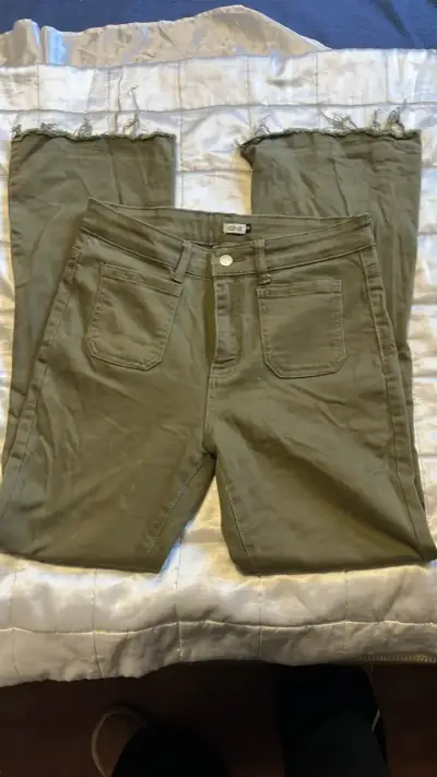 Pantalones verdes desgastados para mujer - miniatura 2