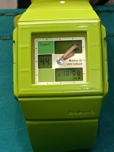 Reloj Casio Baby-G Verde Resistente al Agua - miniatura 1