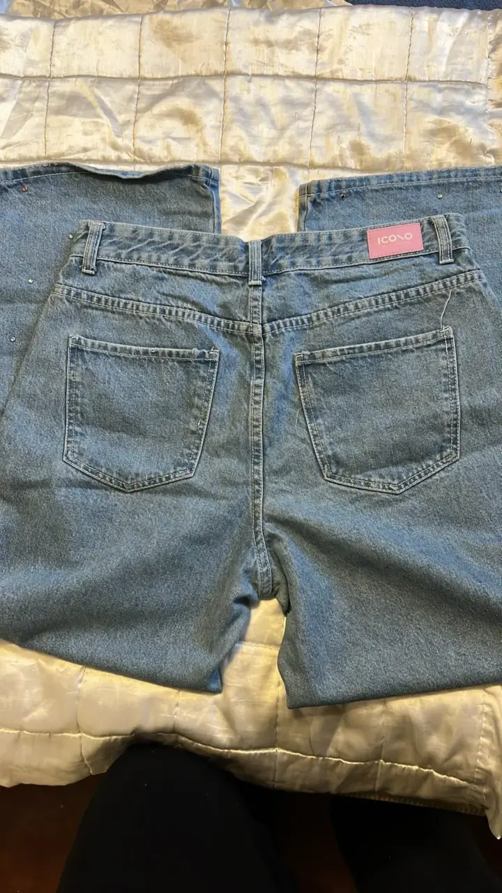Jeans de mujer con detalles de perlas - 2
