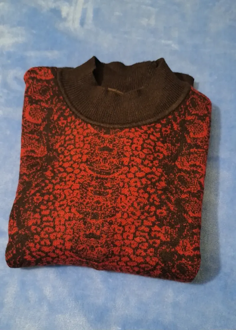 Suéter Mujer Rojo y Negro Mossimo - 2