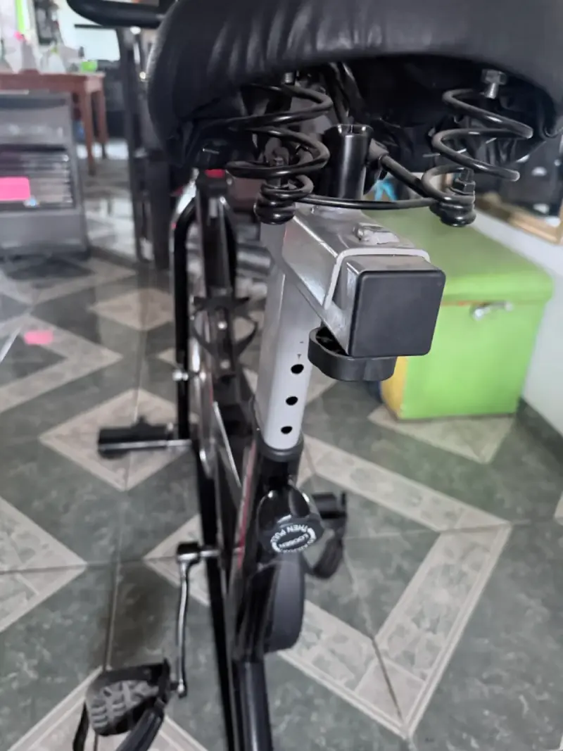 Bicicleta estática Sport con monitor digital - 3