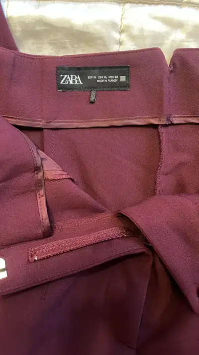 Pantalones burdeos de mujer Zara talla XL - miniatura 3