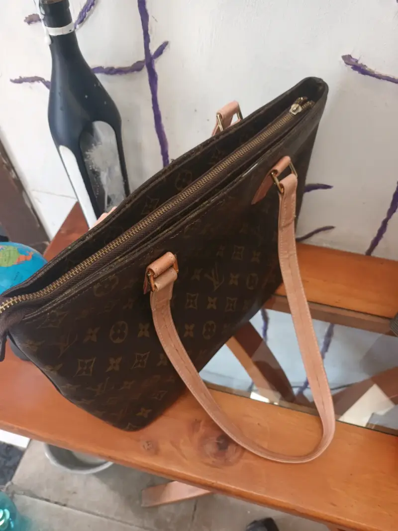 Bolso de mano Louis Vuitton monograma clásico - 2