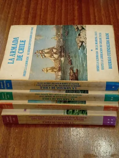 Colección de libros 'La Armada de Chile' por Rodrigo Fuenzalida - miniatura 1